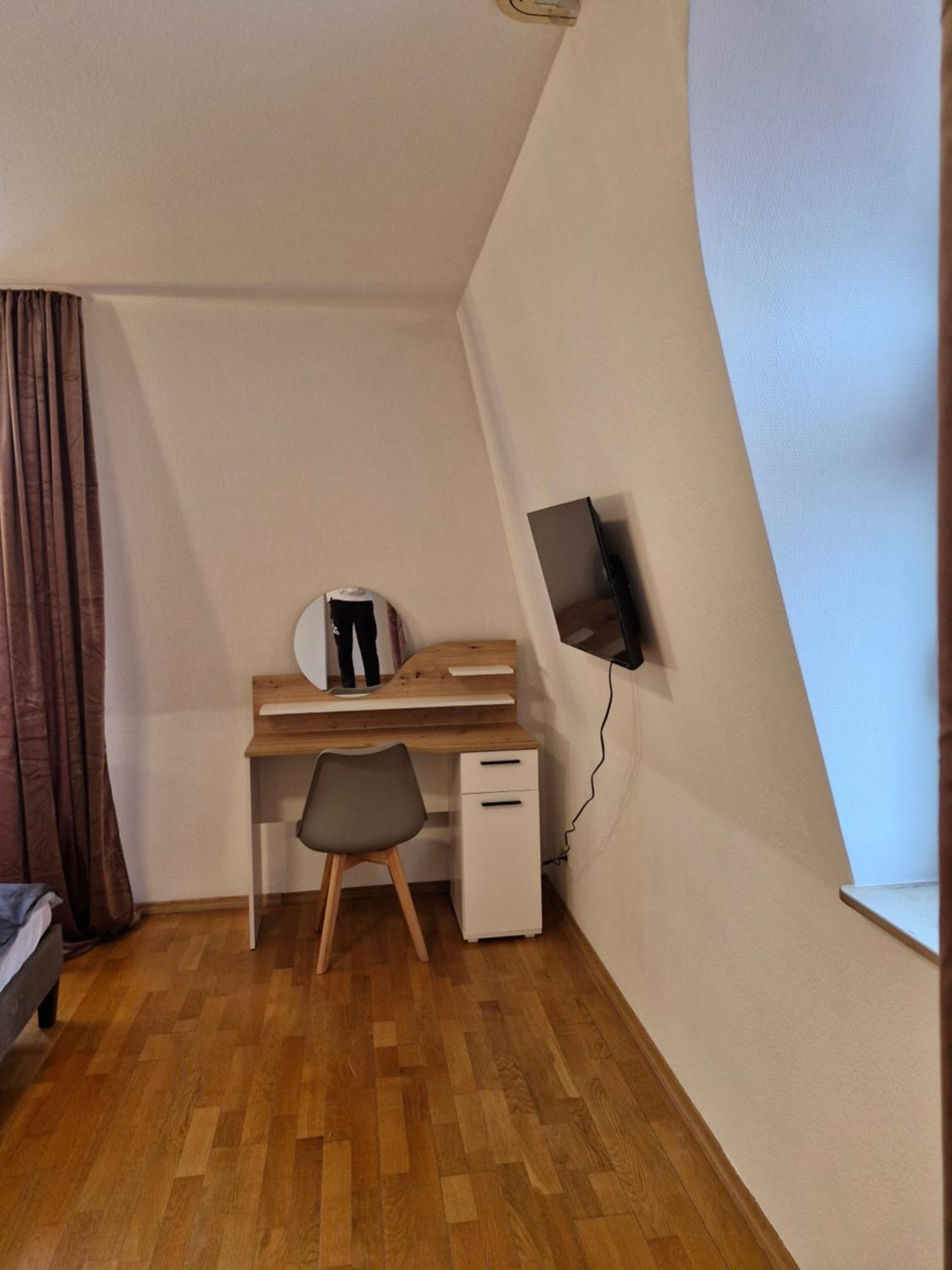 Stadtvilla Zimmervermietung Heidenheim an der Brenz Δωμάτιο φωτογραφία